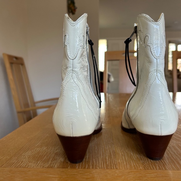 Free People! New Frontier Western Boots in Patent White NWOT! - Picture 9 of 13